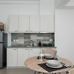Melie Boutique Aparthotel 3*