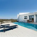 Melie Boutique Aparthotel 3*
