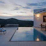 Melie Boutique Aparthotel