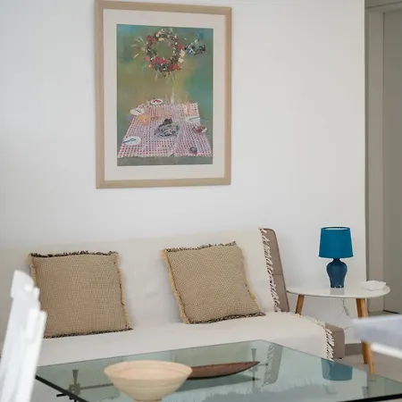 Melie Boutique Aparthotel 3*